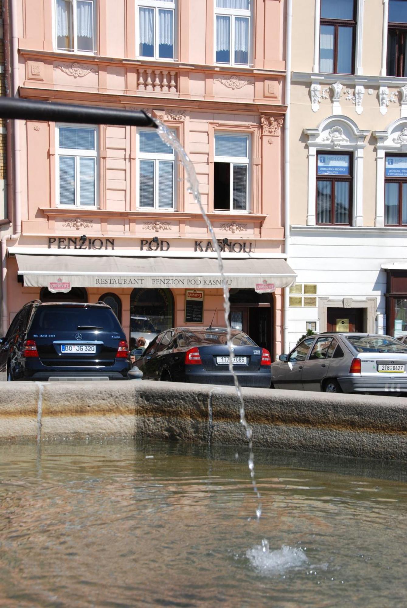 Penzion Pod Kasnou Frýdek-Místek Buitenkant foto